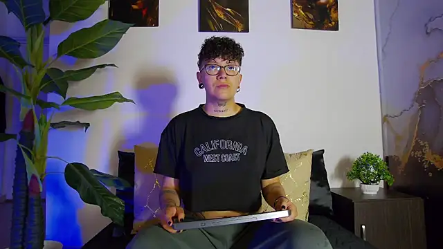 alex noa online show from 4, 4, 2026