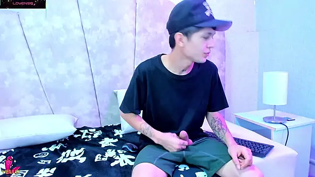 kendalltaylorr online show from 12, 3, 2025