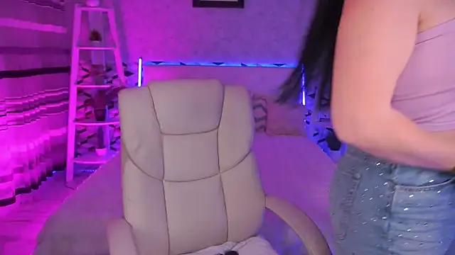 ArianaDarkk online show from 9, 4, 2026