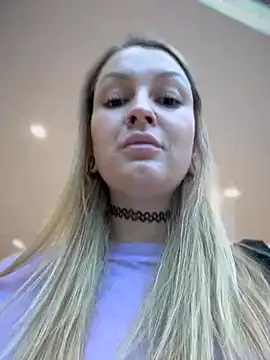 Snapshot of Teya_moon_ chatting on 25, 12, 2024 Teya moon  online show from 25, 12, 2024