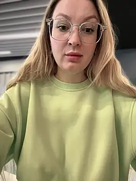 Snapshot of Teya_moon_ chatting on 20, 1, 2025 Teya moon  online show from 20, 1, 2025