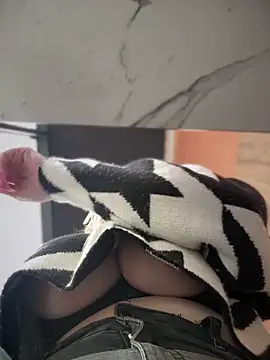 Snapshot of Teya_moon_ chatting on 24, 1, 2025 Teya moon  online show from 24, 1, 2025