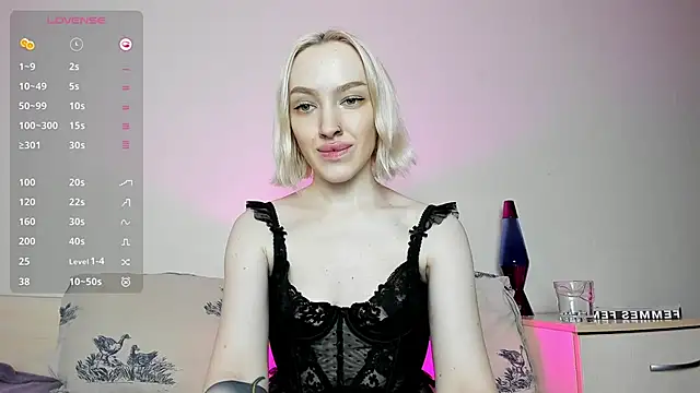 Snapshot of cheryl_mason chatting on 10, 1, 2025 cheryl mason online show from 10, 1, 2025