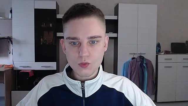 Snapshot of angryzan chatting on 10, 1, 2025 angryzan online show from 10, 1, 2025