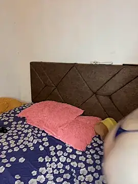 Snapshot of Sofia_Queen17 chatting on 24, 9, 2025 Sofia Queen17 online show from 24, 9, 2025