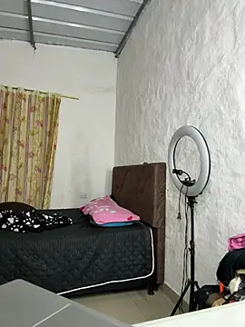 Snapshot of Sofia_Queen17 chatting on 8, 7, 2026 Sofia Queen17 online show from 8, 7, 2026