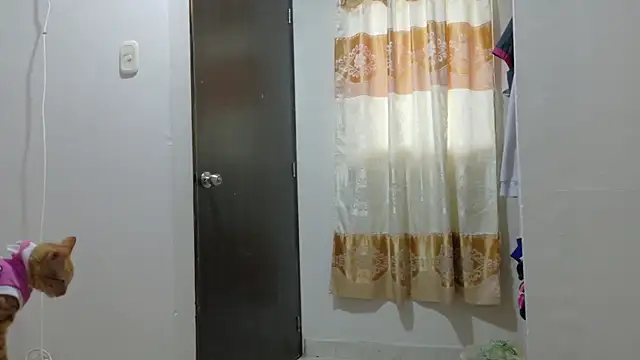 Snapshot of ladydeathz chatting on 2, 10, 2025 ladydeathz online show from 2, 10, 2025