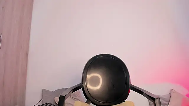  miamadison online show from 28, 2, 2025