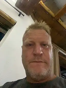 Snapshot of sexycouple109 chatting on 18, 1, 2025 sexycouple109 online show from 18, 1, 2025