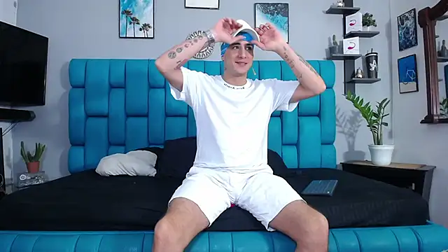 Leon hot X online show from 1, 2, 2025