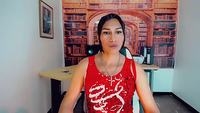 Snapshot of khiara_moretti chatting on 5, 12, 2024 khiara moretti online show from 5, 12, 2024