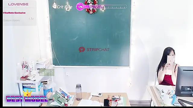 Snapshot of _Math_ chatting on 24, 12, 2024 Math online show from 24, 12, 2024