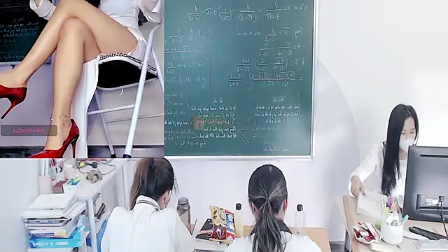 Snapshot of _Math_ chatting on 4, 1, 2025 Math online show from 4, 1, 2025