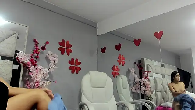 Snapshot of Sara_Greey chatting on 15, 2, 2025 Sara Greey online show from 15, 2, 2025