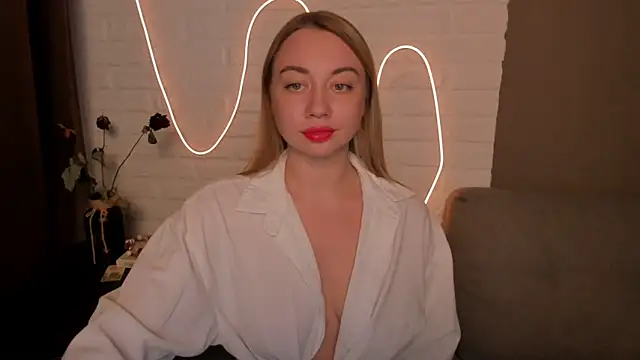 Snapshot of DanielaWisse chatting on 9, 12, 2024 DanielaWisse online show from 9, 12, 2024