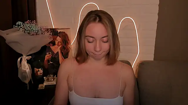 Snapshot of DanielaWisse chatting on 18, 12, 2024 DanielaWisse online show from 18, 12, 2024