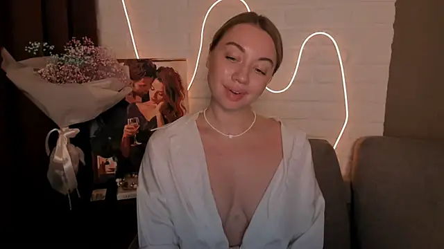 Snapshot of DanielaWisse chatting on 22, 12, 2024 DanielaWisse online show from 22, 12, 2024