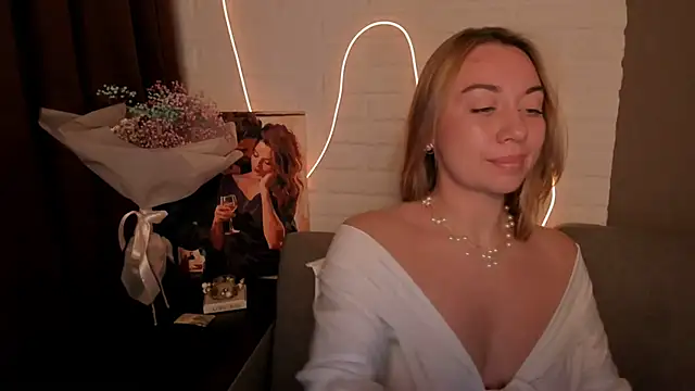 Snapshot of DanielaWisse chatting on 29, 12, 2024 DanielaWisse online show from 29, 12, 2024