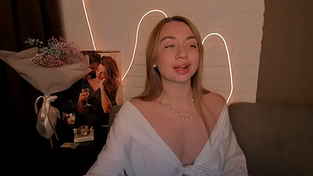 Snapshot of DanielaWisse chatting on 31, 12, 2024 DanielaWisse online show from 31, 12, 2024