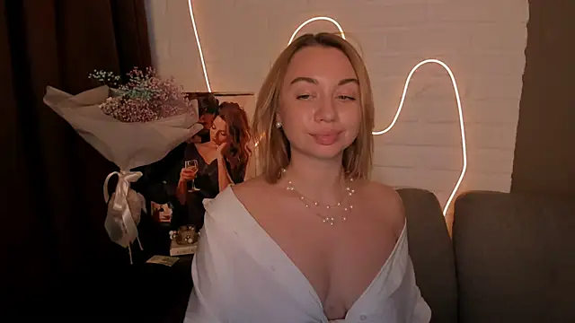 Snapshot of DanielaWisse chatting on 31, 12, 2024 DanielaWisse online show from 31, 12, 2024