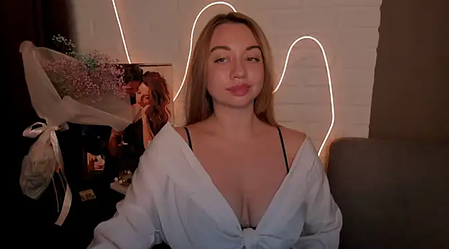 Snapshot of DanielaWisse chatting on 9, 1, 2025 DanielaWisse online show from 9, 1, 2025