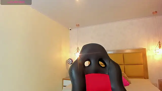 LARSONMIA online show from 27, 6, 2026