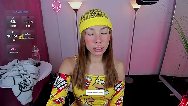 Dayanna tecca online show from 5, 12, 2024