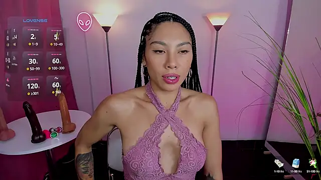 Dayanna tecca online show from 5, 3, 2025