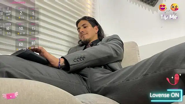 Tom blunt96 online show from 23, 2, 2025