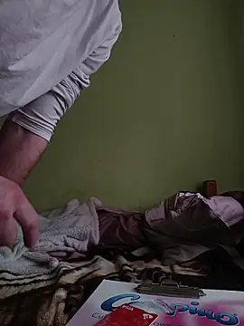 Snapshot of niesmialy39oon chatting on 11, 11, 2025 niesmialy39oon online show from 11, 11, 2025