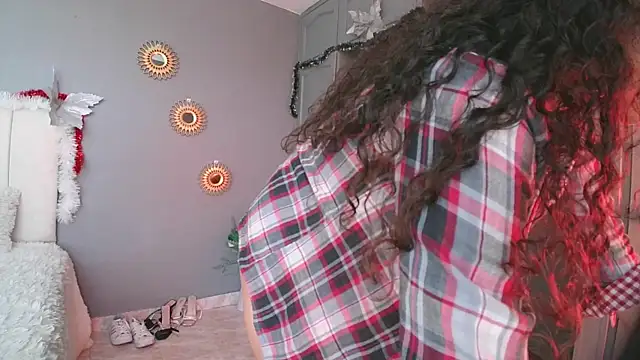 Snapshot of arteverena chatting on 4, 1, 2025 arteverena online show from 4, 1, 2025