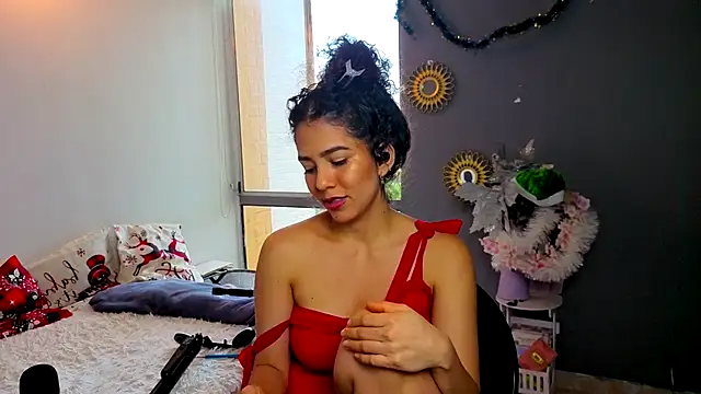 Snapshot of arteverena chatting on 13, 12, 2025 arteverena online show from 13, 12, 2025