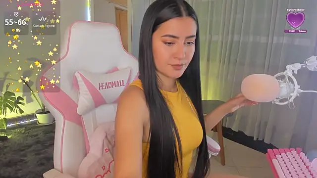 Snapshot of Violetta_kim1 chatting on 21, 1, 2025 Violetta kim1 online show from 21, 1, 2025