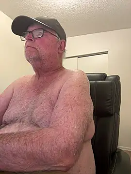 Snapshot of Drummajor chatting on 2, 8, 2026 Drummajor online show from 2, 8, 2026