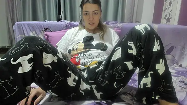Snapshot of Dyana_Kaylinn chatting on 14, 12, 2024 Dyana Kaylinn online show from 14, 12, 2024