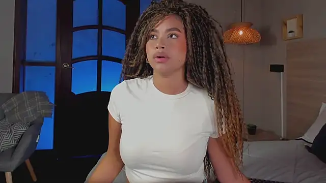 nayah   online show from 11, 11, 2025