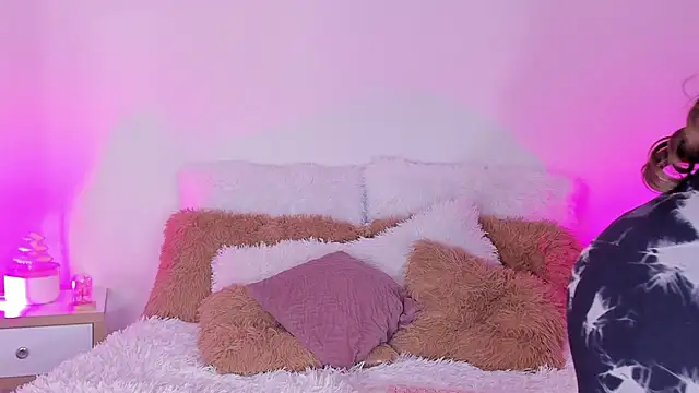 rosemonrooe online show from 18, 9, 2025