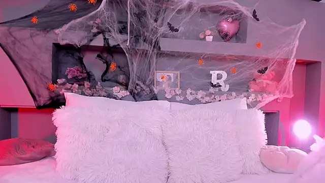 rosemonrooe online show from 31, 10, 2025