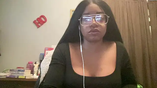 MommyConfident online show from 30, 9, 2025