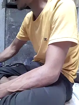 Snapshot of Burhade-- chatting on 29, 10, 2025 Burhade-- online show from 29, 10, 2025