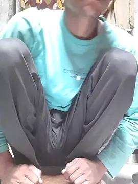 Snapshot of Burhade-- chatting on 22, 11, 2025 Burhade-- online show from 22, 11, 2025