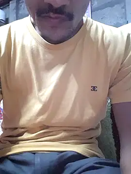 Snapshot of Burhade-- chatting on 27, 11, 2025 Burhade-- online show from 27, 11, 2025