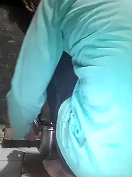 Snapshot of Burhade-- chatting on 14, 12, 2025 Burhade-- online show from 14, 12, 2025