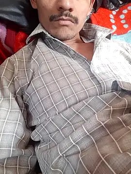 Snapshot of Burhade-- chatting on 15, 12, 2025 Burhade-- online show from 15, 12, 2025