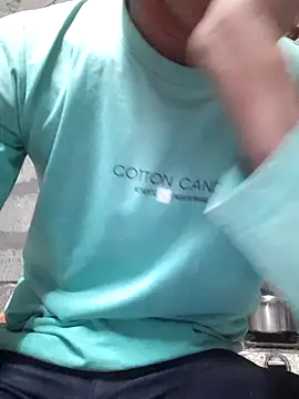 Snapshot of Burhade-- chatting on 20, 12, 2025 Burhade-- online show from 20, 12, 2025