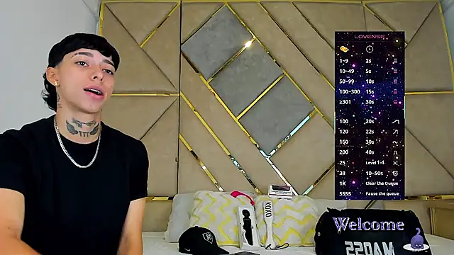 AmberAdams  online show from 2, 11, 2025