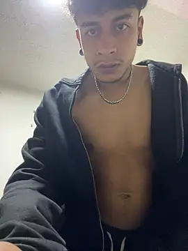 JuanCamiloSati3 online show from 4, 7, 2026