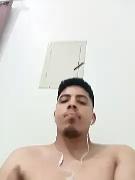 Snapshot of Fiel77 chatting on 16, 11, 2025 Fiel77 online show from 16, 11, 2025