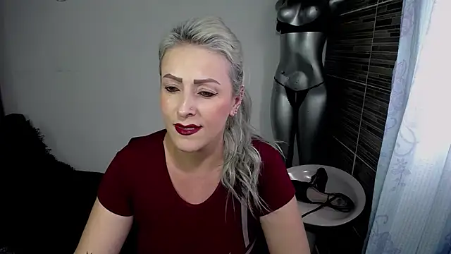 Emma Rizzoo online show from 23, 5, 2026