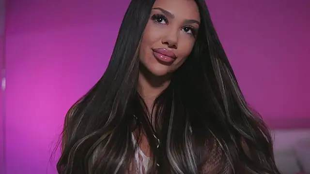 NatyDesiree online show from 11, 2, 2025